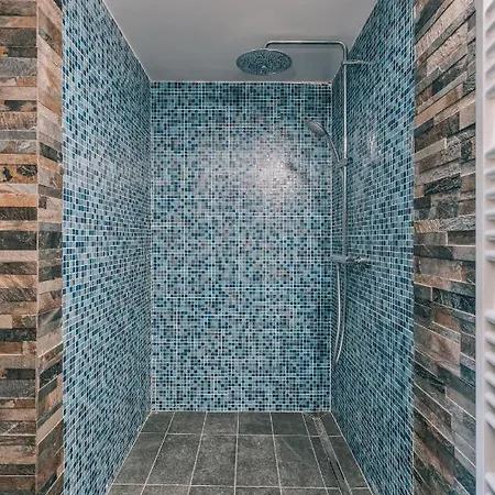 Bringa * Balatonlelle